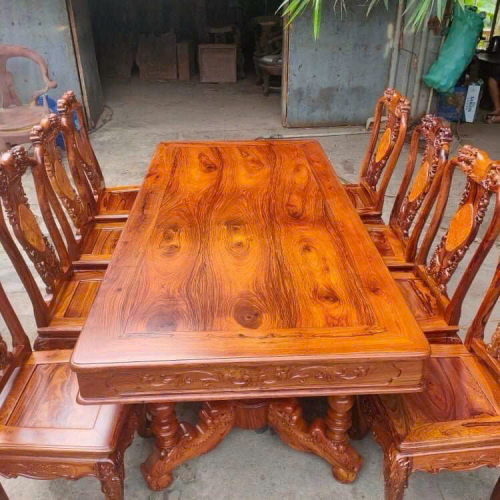 Bàn ăn hiện đại 